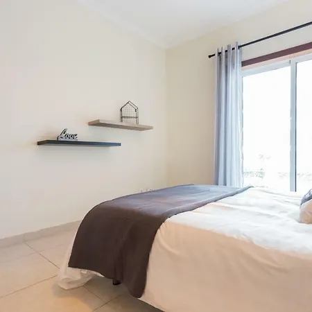 Kali - With Pool פורטימאו